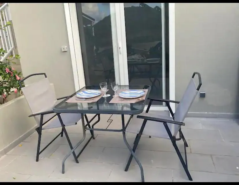 Apartment Logement Insolite Sous Les Tropiques La Savane