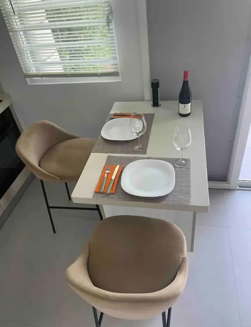 Logement Insolite Sous Les Tropiques La Savane